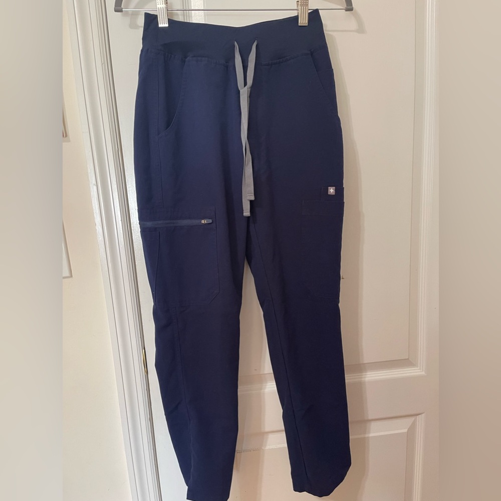 Figs Navy Yola high waisted 2.0 petite skinny scrub pants